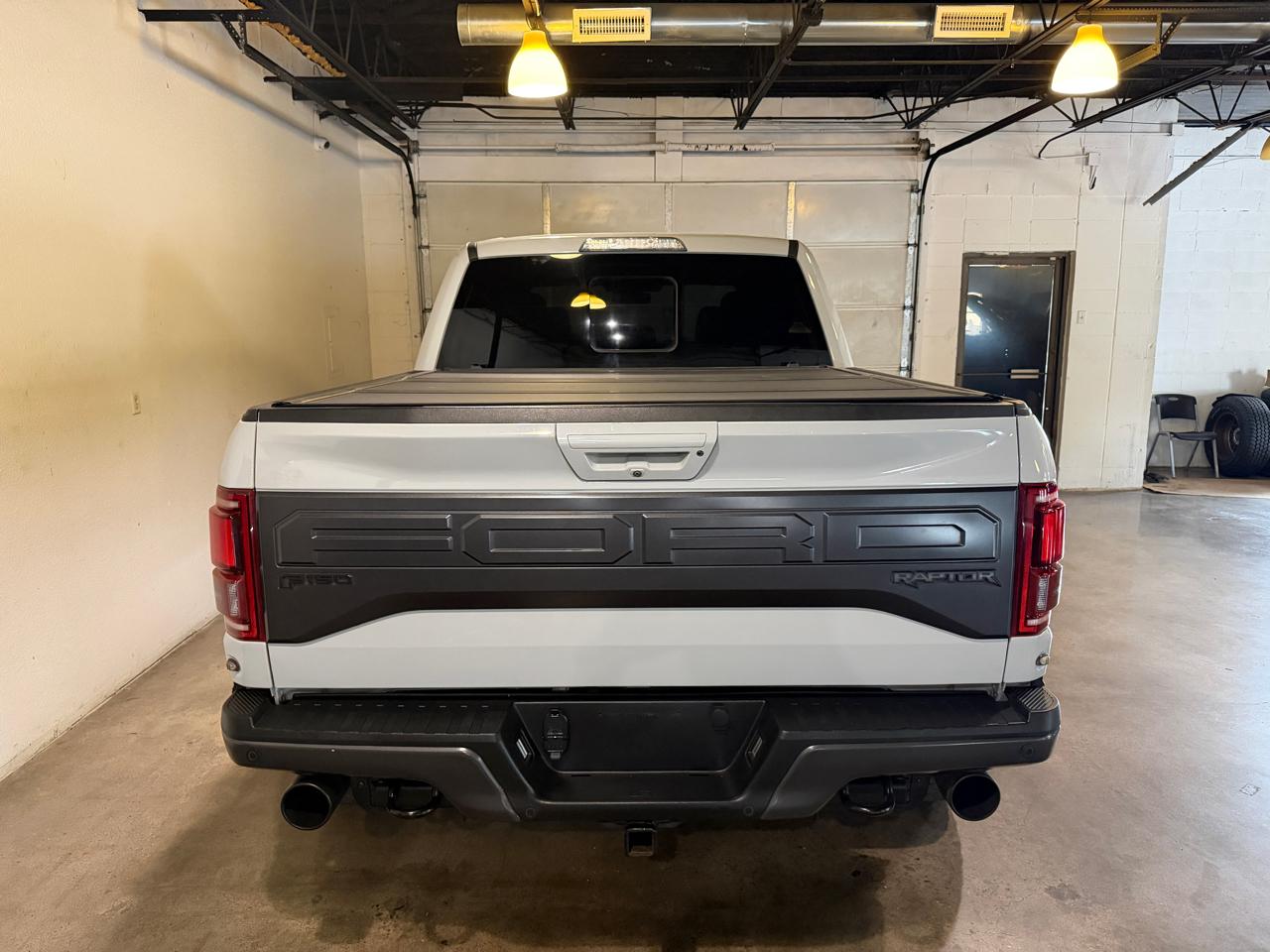 Ford F-150 Raptor SuperCrew 4WD 2017