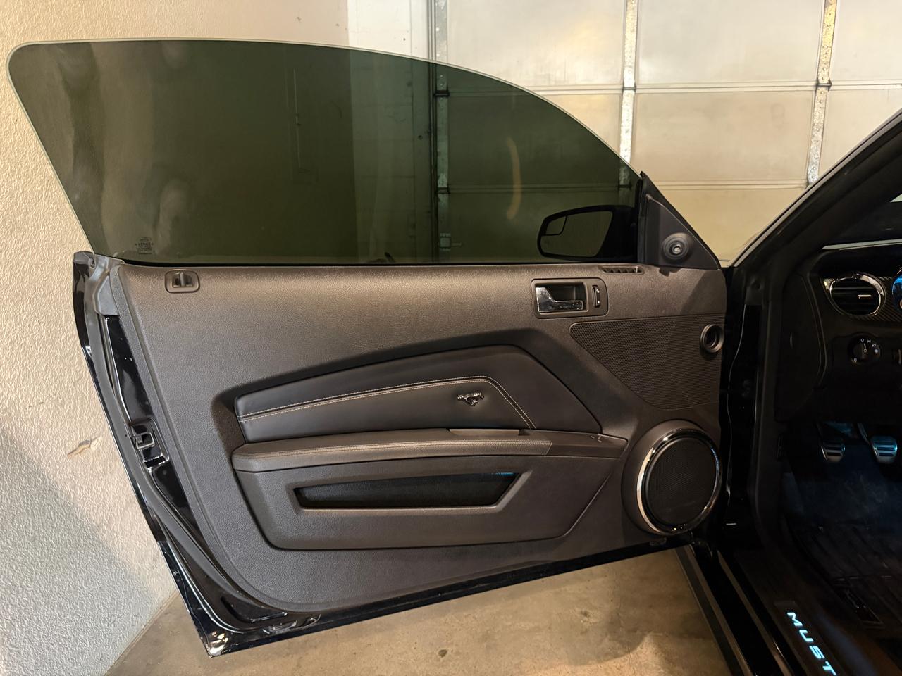 Ford Mustang GT Premium Coupe 2013