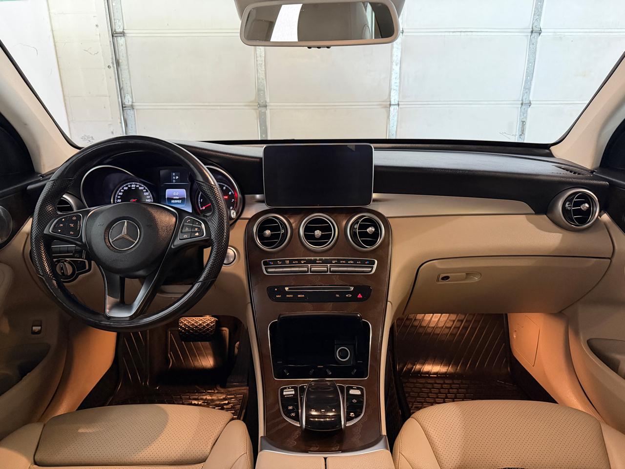 Mercedes-Benz GLC-Class GLC300 4MATIC 2019