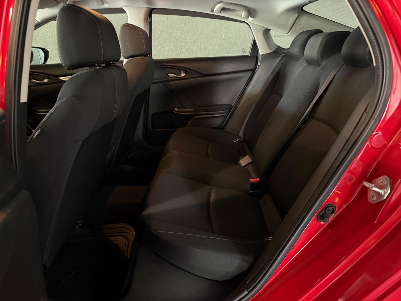 Honda Civic LX Sedan 6MT 2017