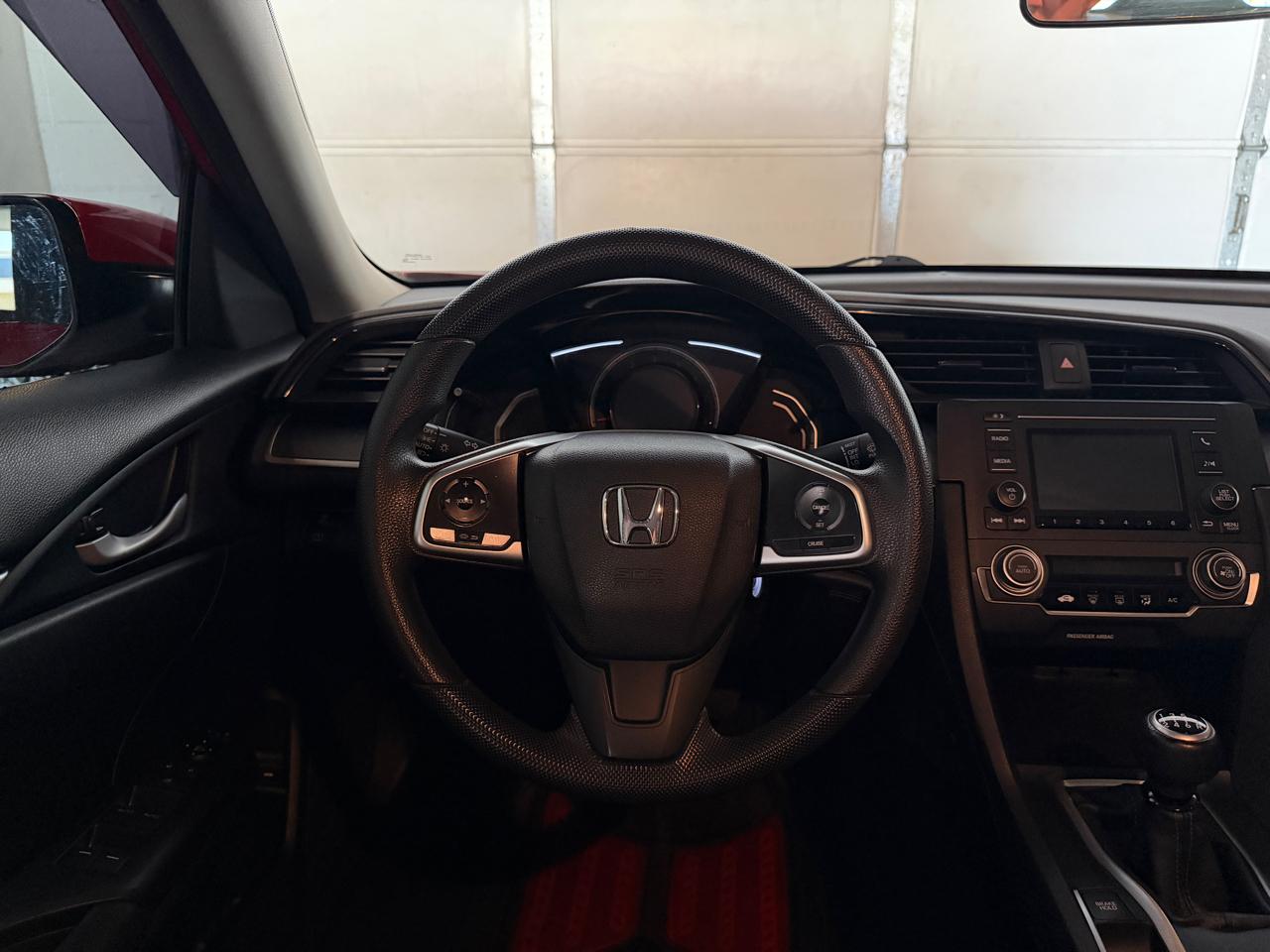 Honda Civic LX Sedan 6MT 2017