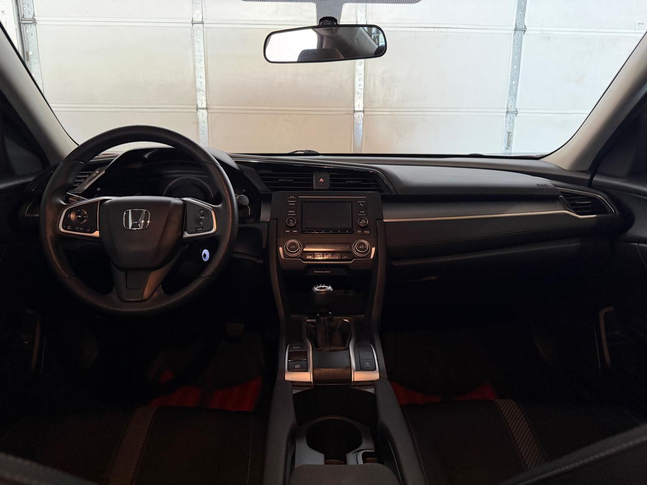 Honda Civic LX Sedan 6MT 2017