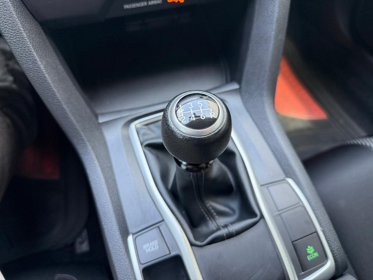 Honda Civic LX Sedan 6MT 2017