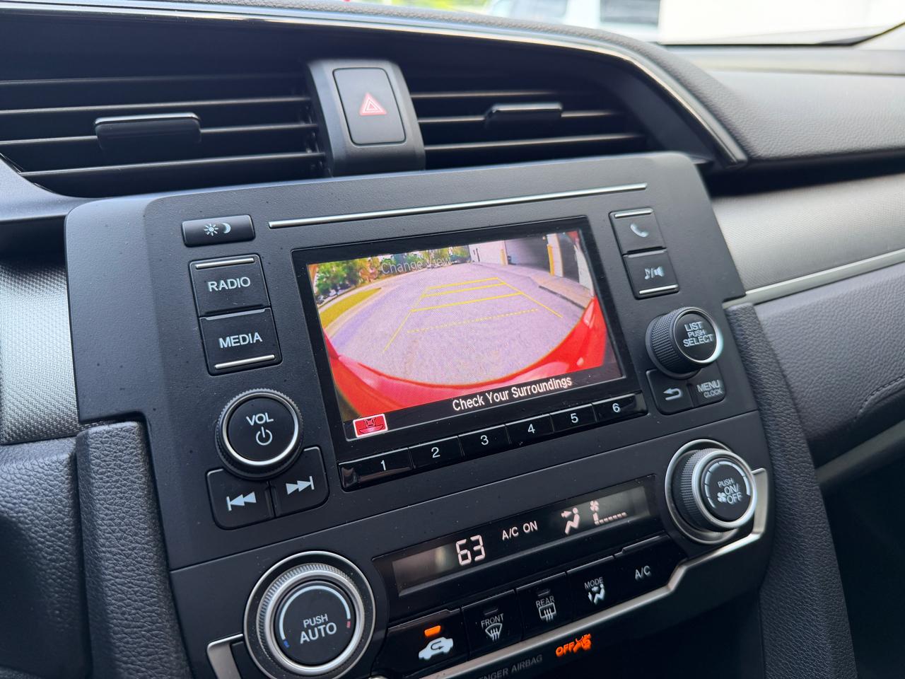 Honda Civic LX Sedan 6MT 2017