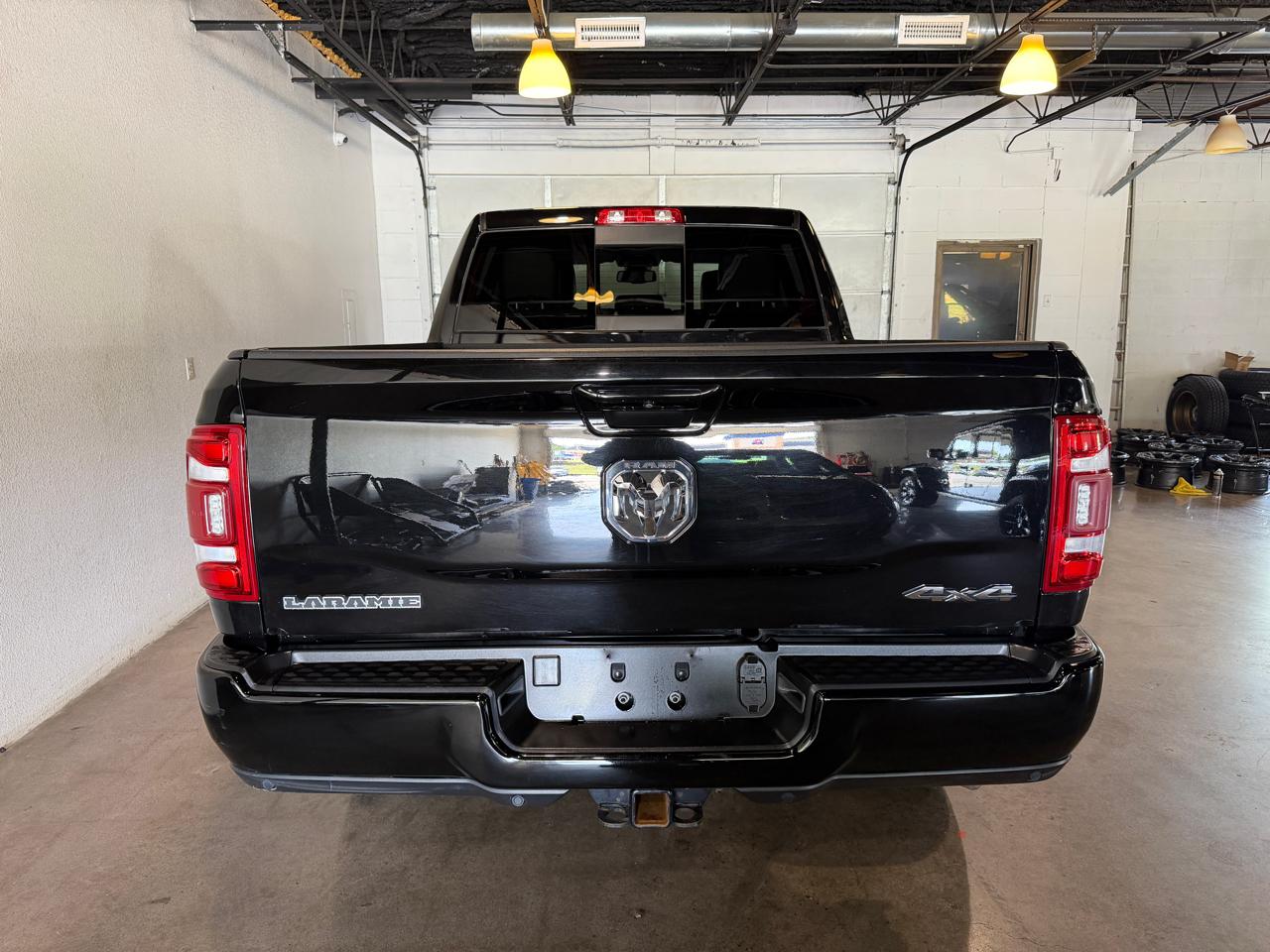 RAM 3500 Laramie Crew Cab 4WD 2023