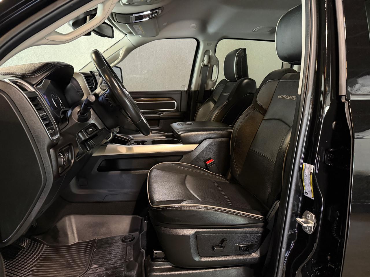 RAM 3500 Laramie Crew Cab 4WD 2023