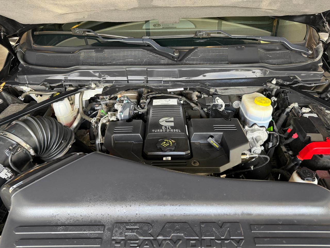 RAM 3500 Laramie Crew Cab 4WD 2023