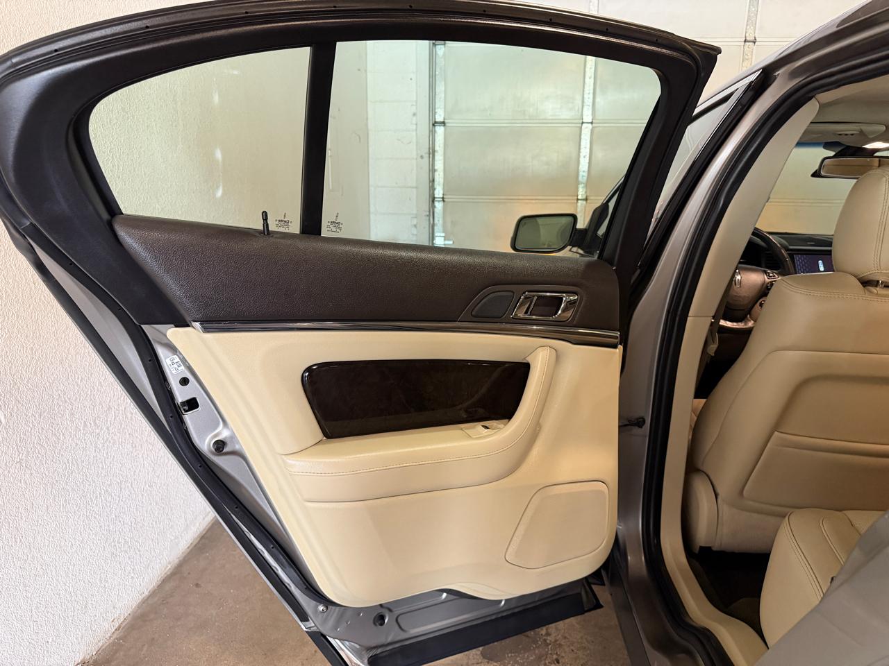 Lincoln MKS EcoBoost AWD 2016