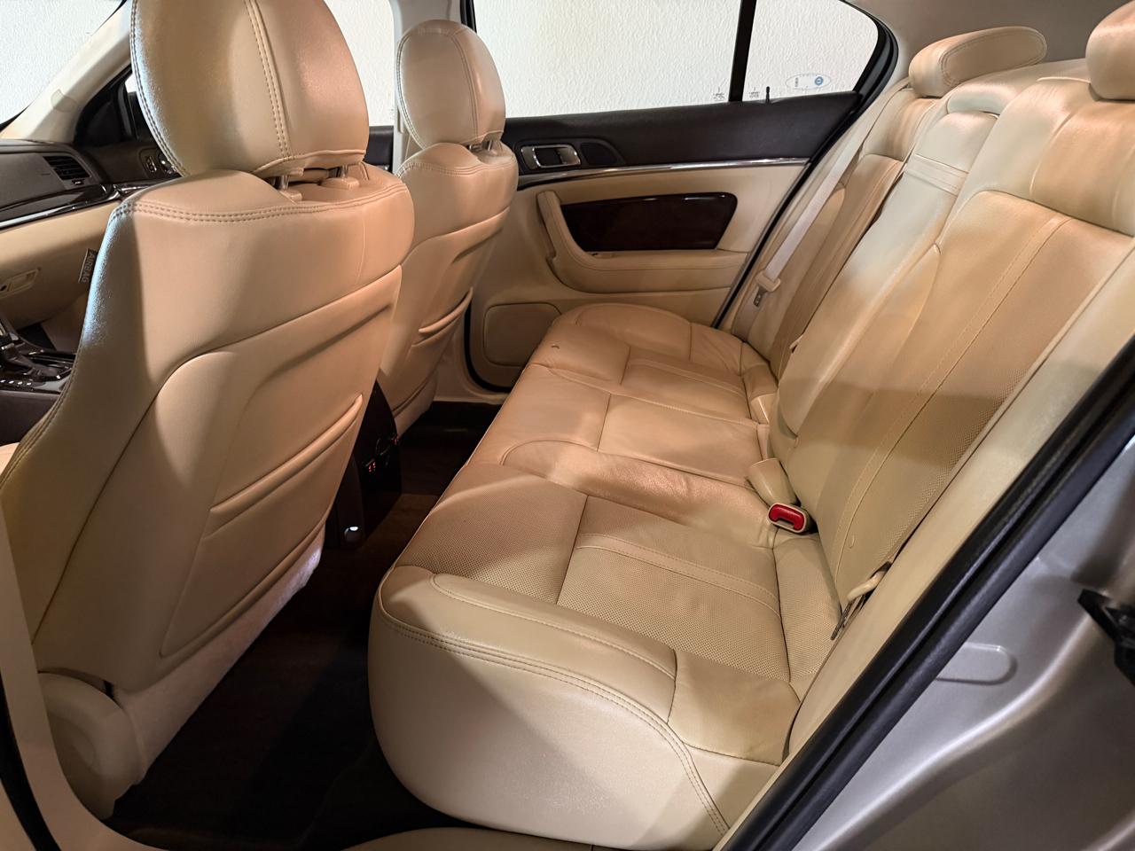 Lincoln MKS EcoBoost AWD 2016