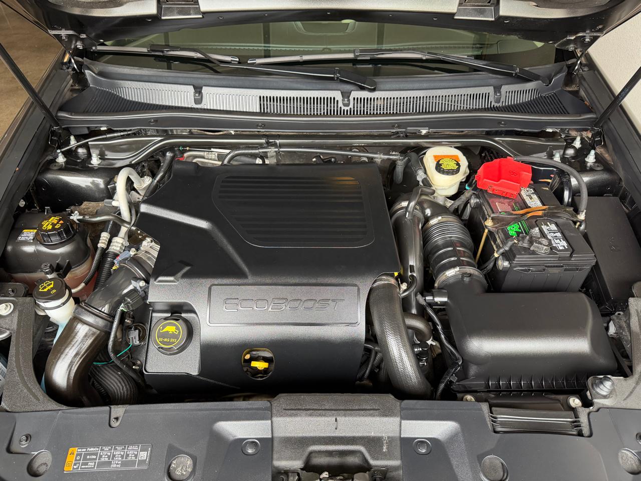 Lincoln MKS EcoBoost AWD 2016