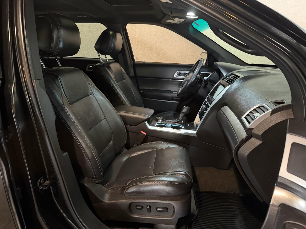 Ford Explorer Sport 4WD 2014