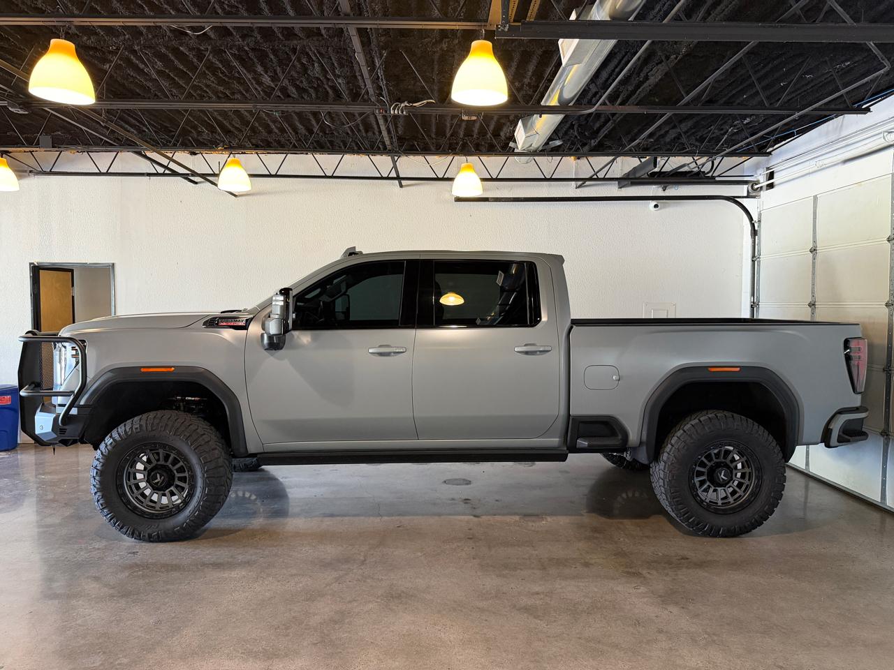 GMC Sierra 2500HD AT4 Crew Cab 4WD 2025