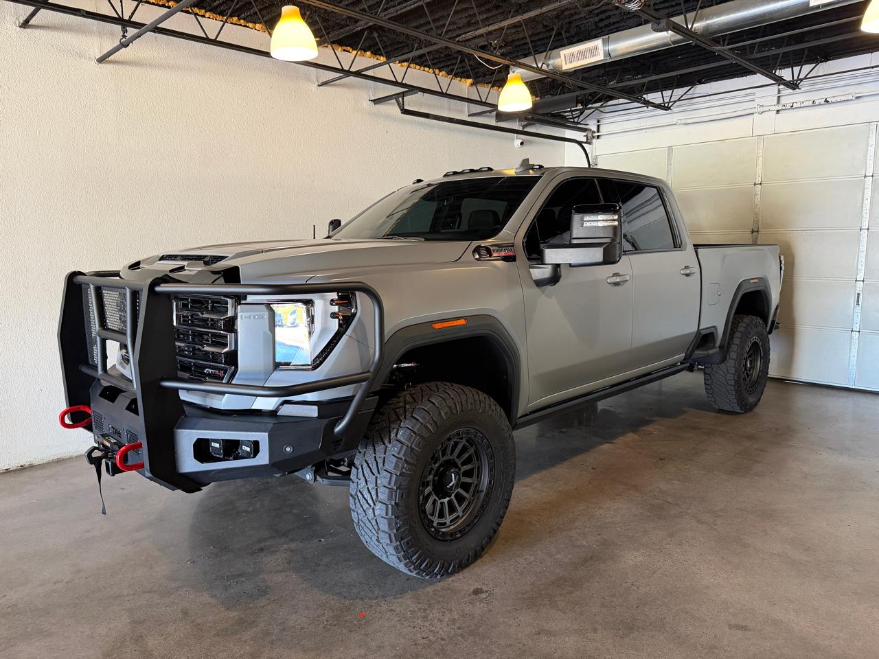 GMC Sierra 2500HD AT4 Crew Cab 4WD 2025