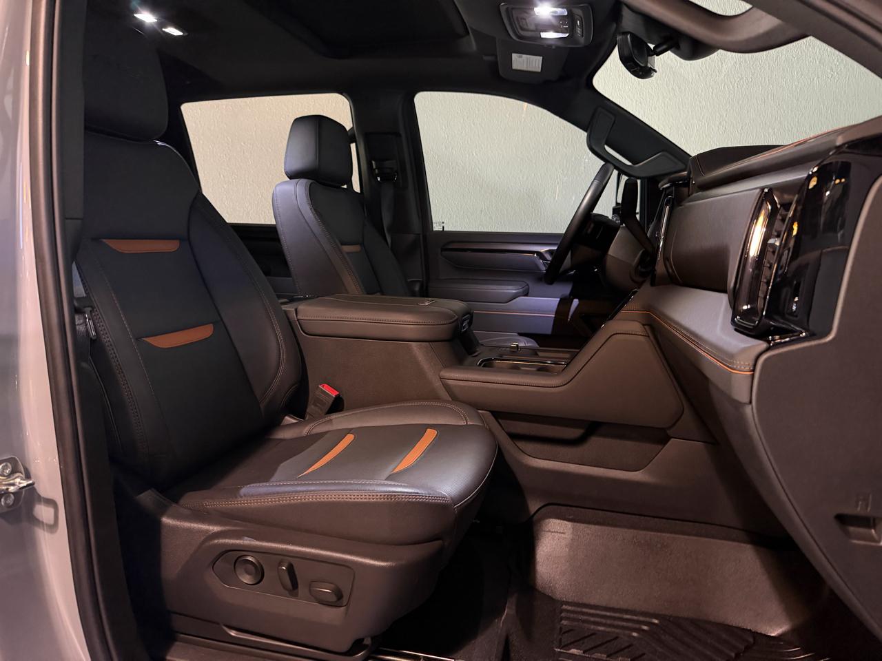 GMC Sierra 2500HD AT4 Crew Cab 4WD 2025