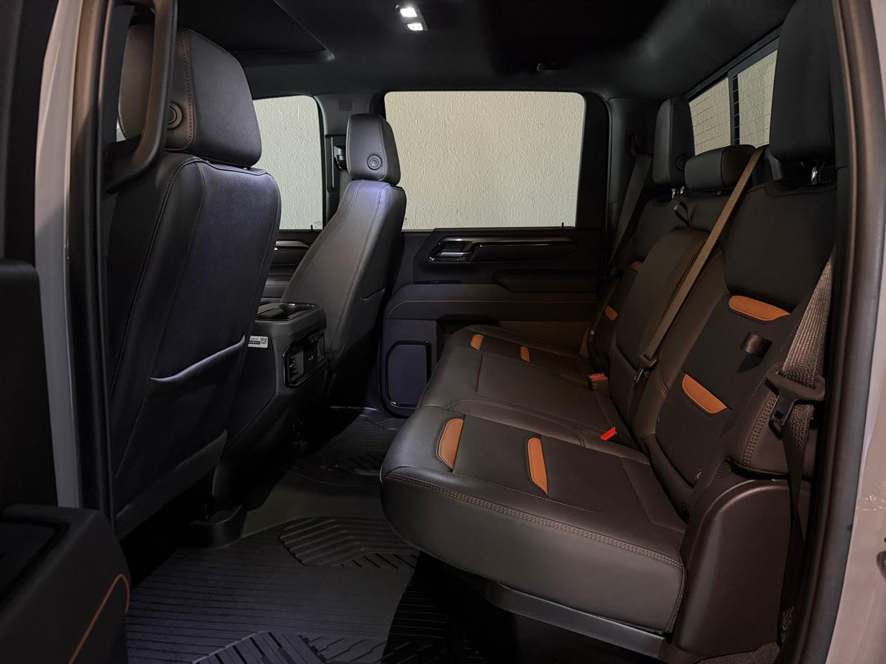 GMC Sierra 2500HD AT4 Crew Cab 4WD 2025