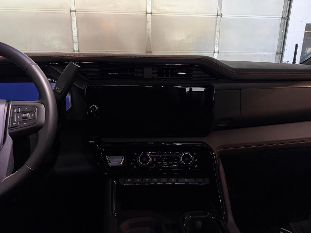 GMC Sierra 2500HD AT4 Crew Cab 4WD 2025