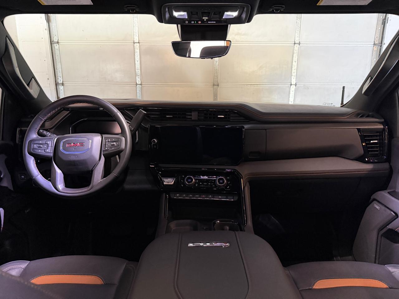 GMC Sierra 2500HD AT4 Crew Cab 4WD 2025