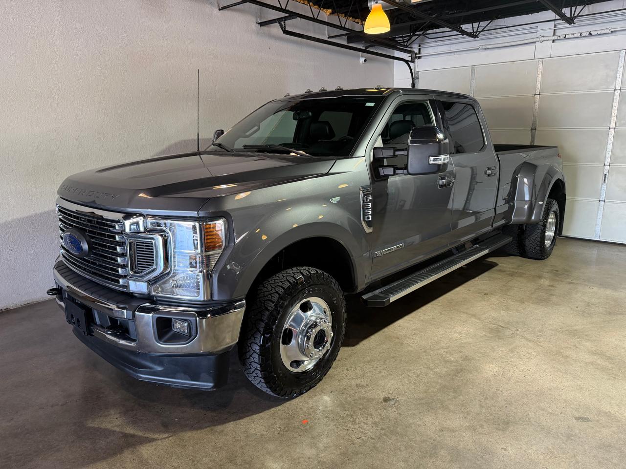 Ford F-350 SD Lariat Crew Cab 4WD DRW 2022
