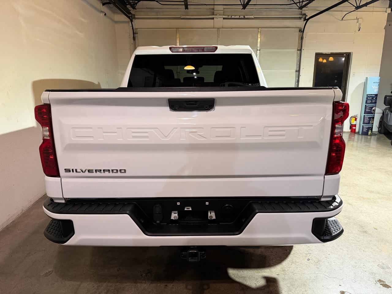 Chevrolet Silverado 1500 Custom Crew Cab 4WD 2022