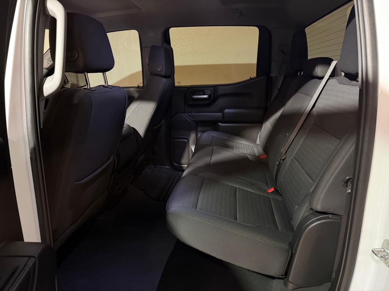Chevrolet Silverado 1500 Custom Crew Cab 4WD 2022