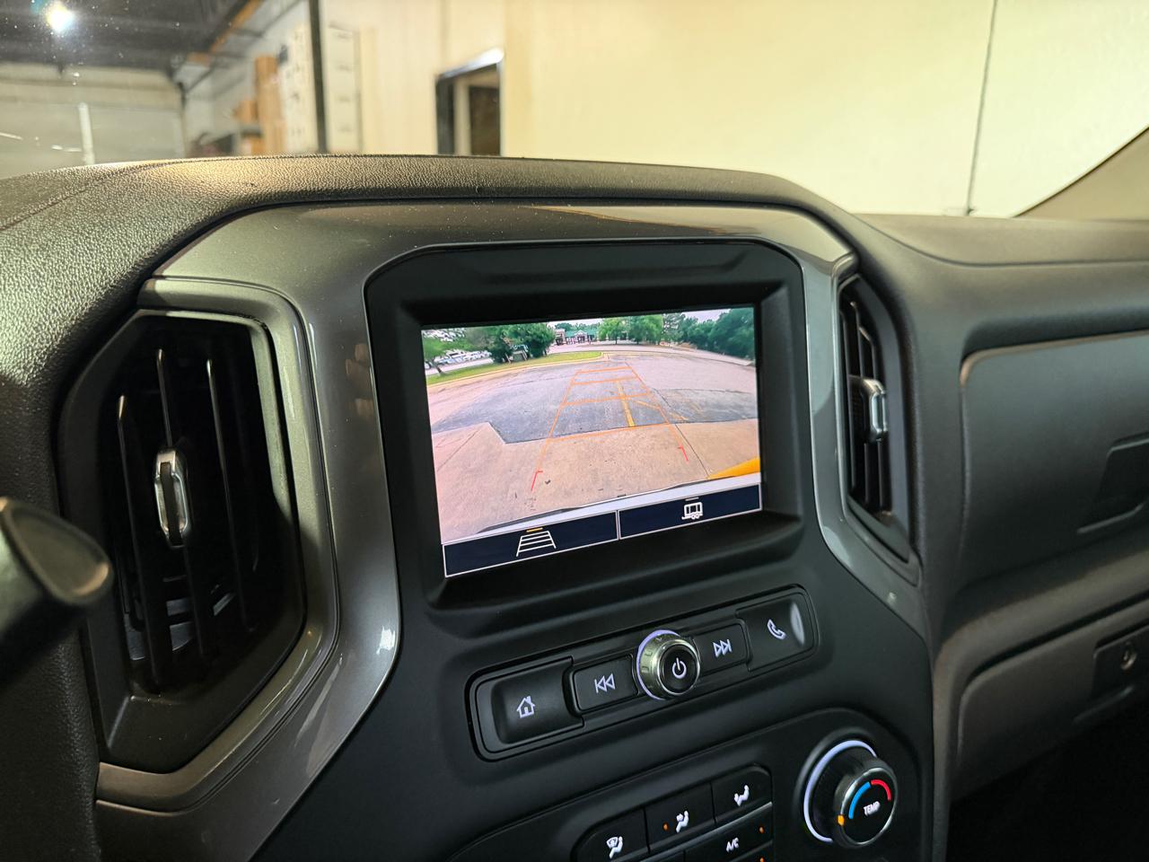Chevrolet Silverado 1500 Custom Crew Cab 4WD 2022