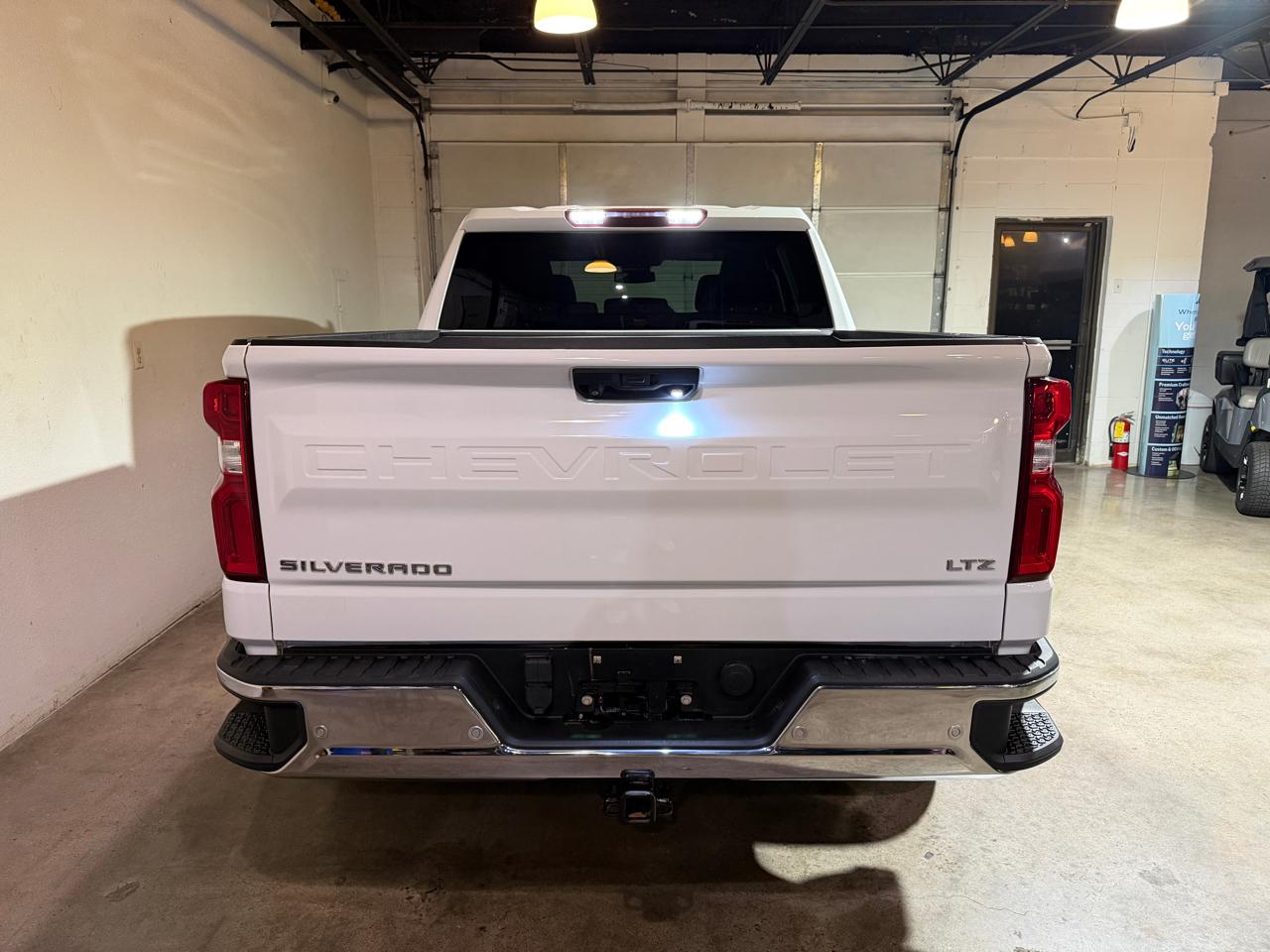 Chevrolet Silverado 1500 LTZ Crew Cab 4WD 2023