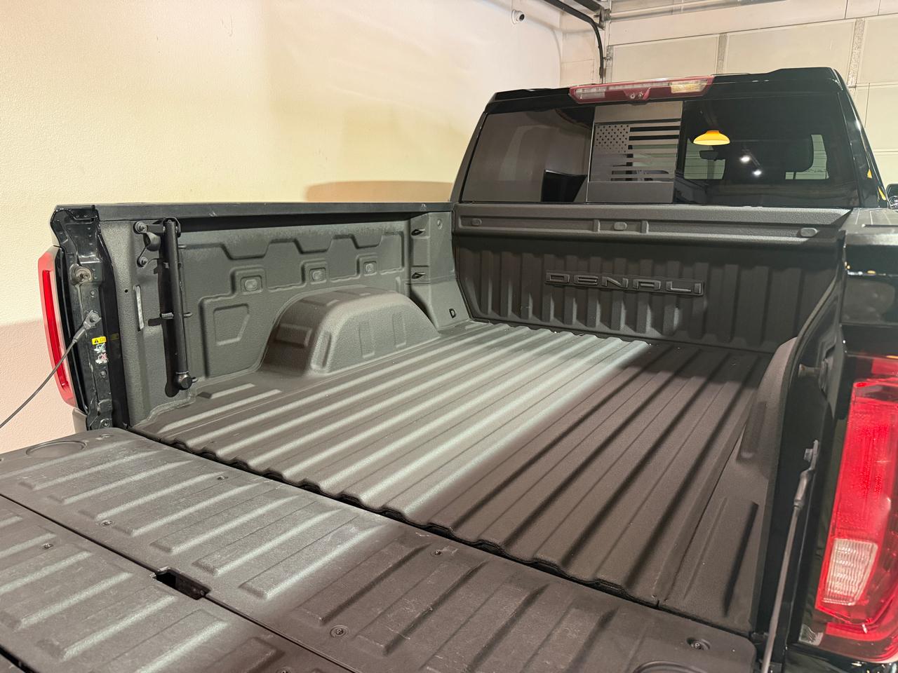 GMC Sierra 1500 Denali Crew Cab 4WD 2020