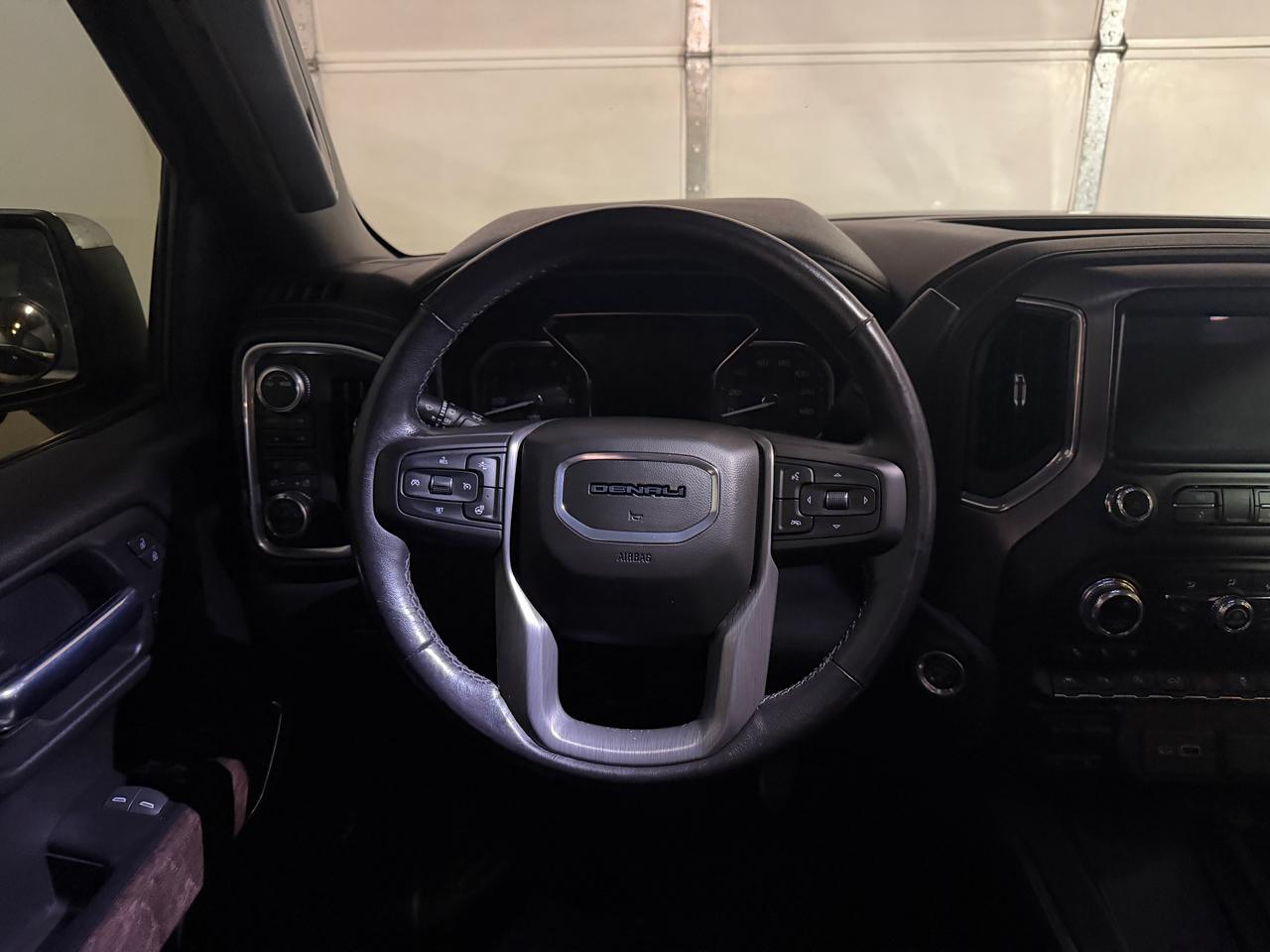 GMC Sierra 1500 Denali Crew Cab 4WD 2020