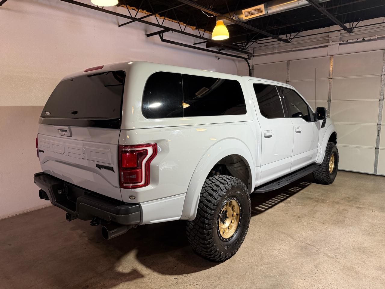 Ford F-150 Raptor SuperCrew 4WD 2017