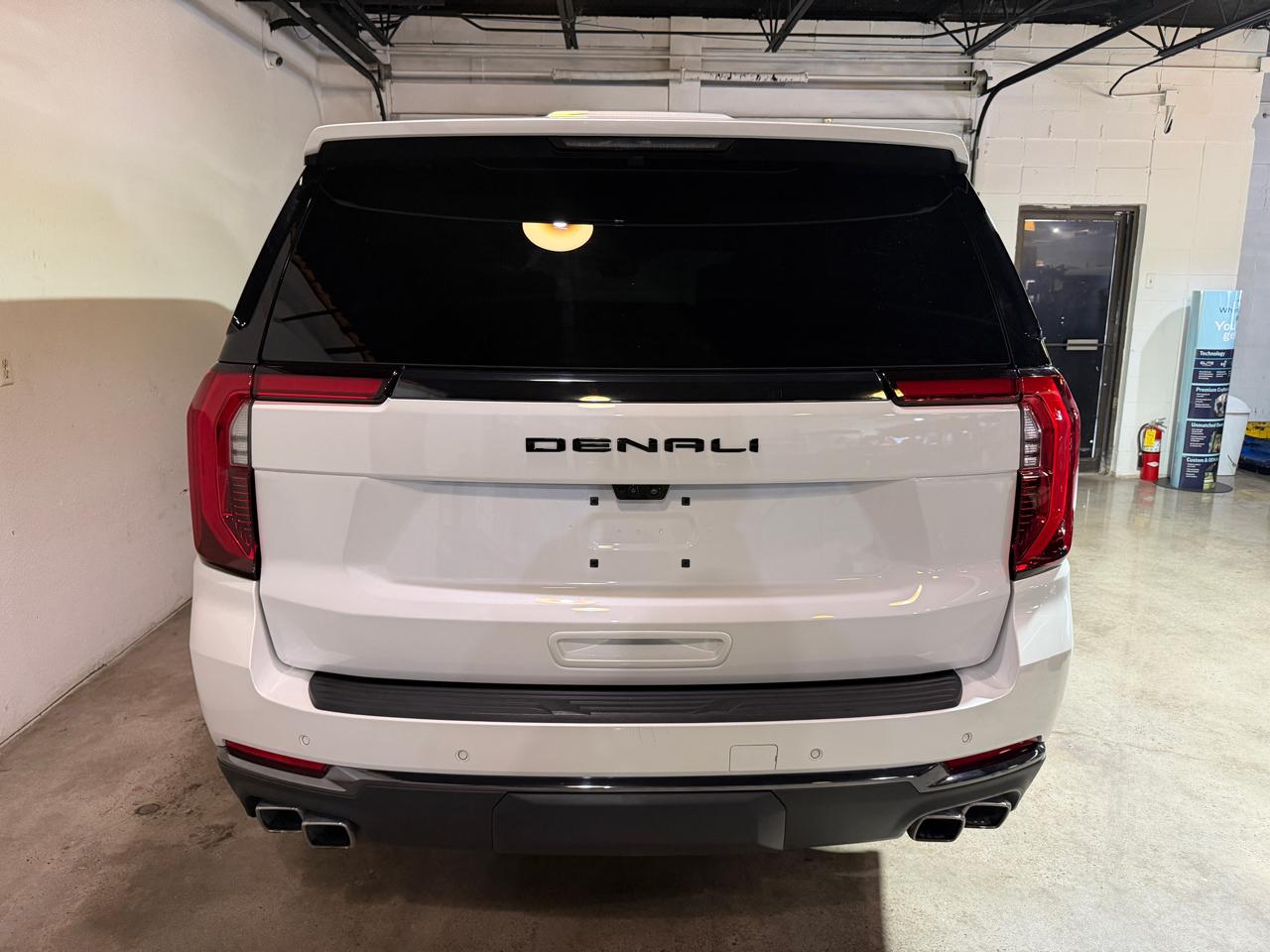 GMC Yukon Denali Ultimate 4WD 2025