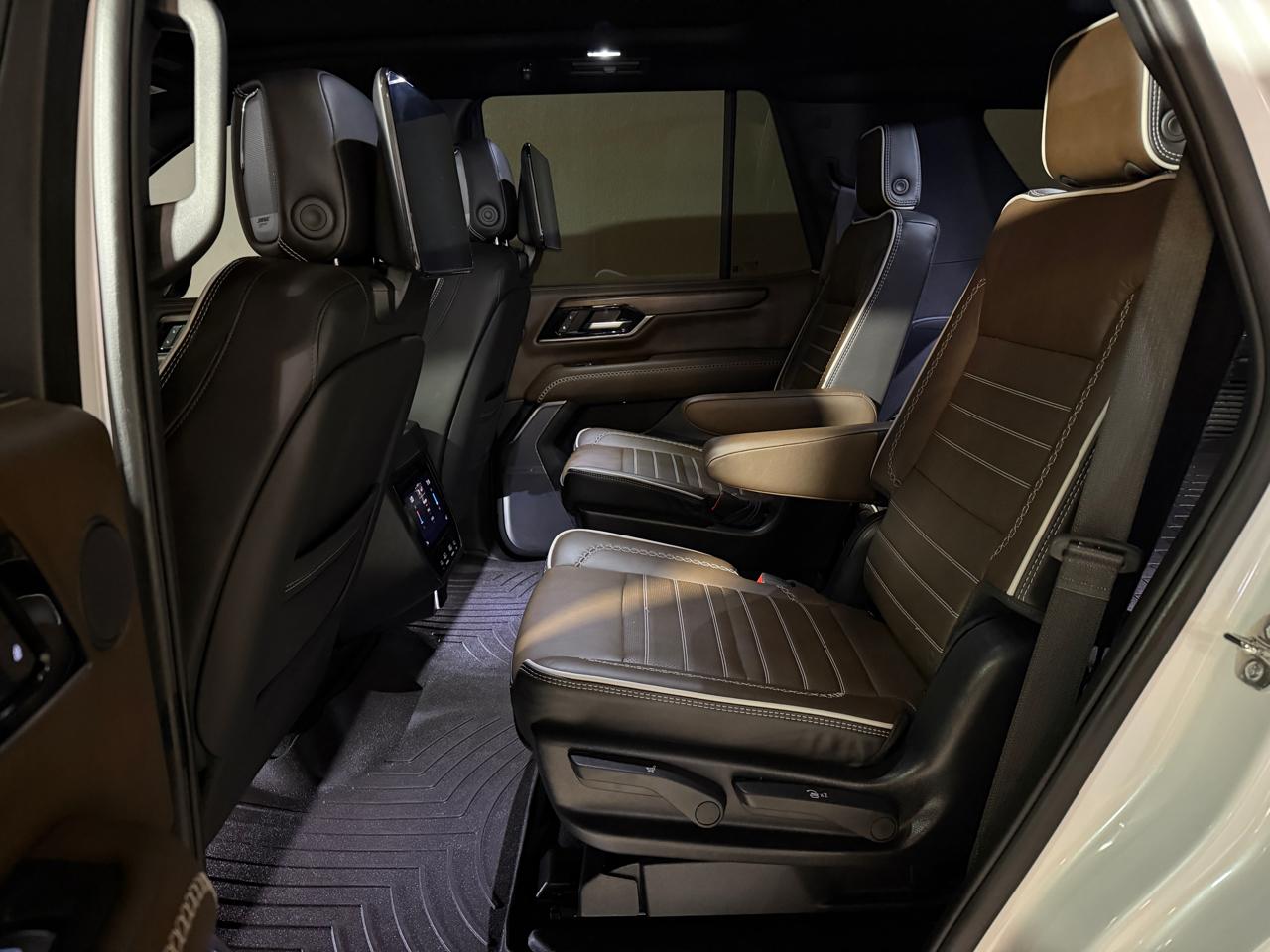 GMC Yukon Denali Ultimate 4WD 2025