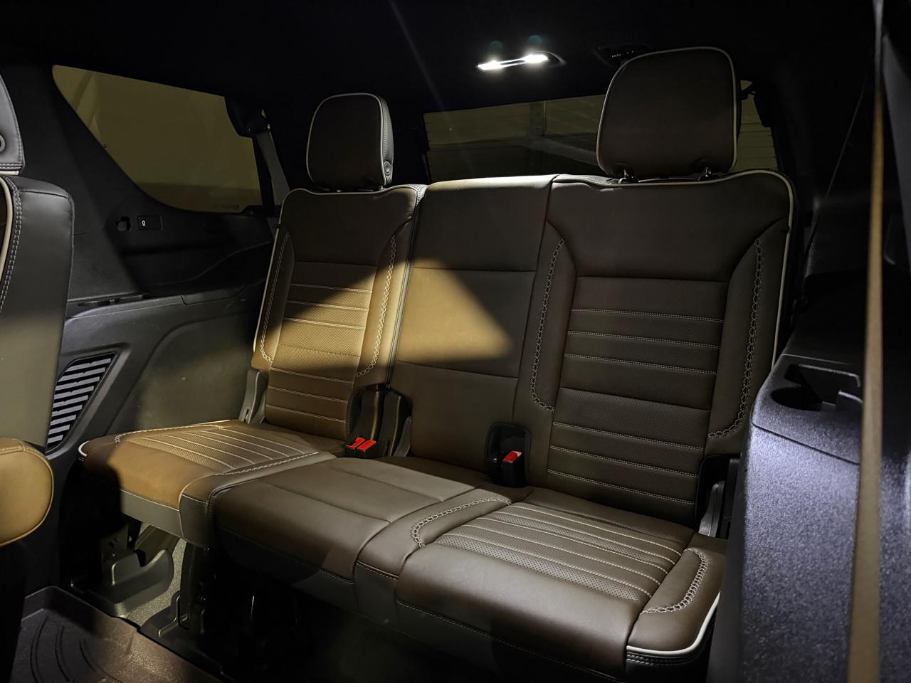 GMC Yukon Denali Ultimate 4WD 2025