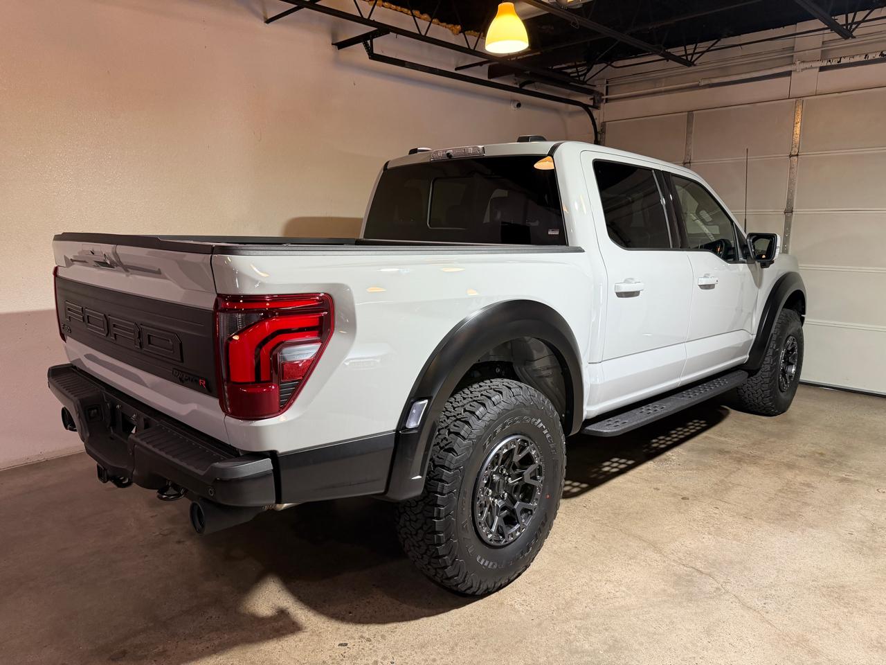 Ford F-150 Raptor SuperCrew 4WD 2026