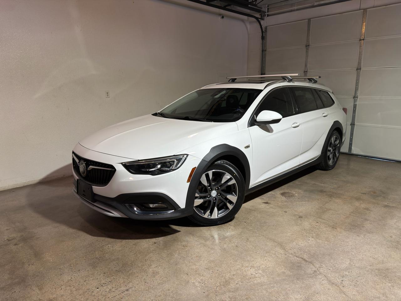 Buick Regal TourX Essence 2018