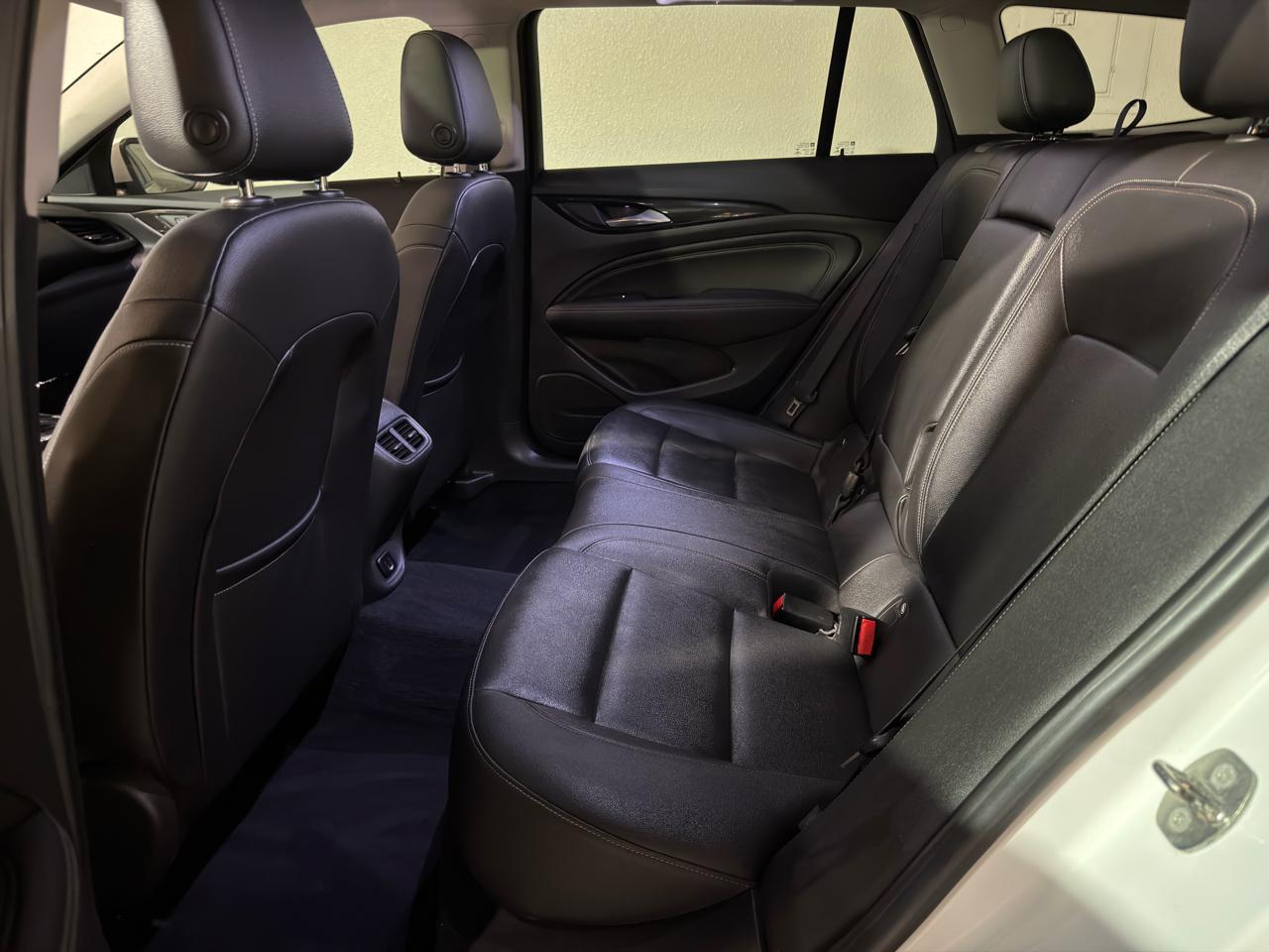 Buick Regal TourX Essence 2018
