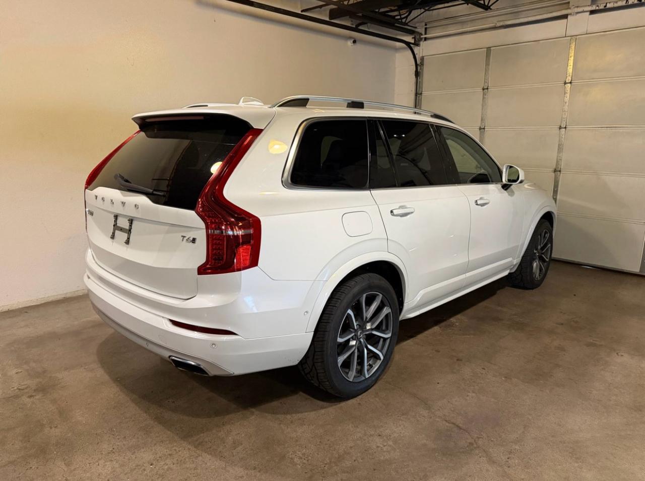 Volvo XC90 T6 Momentum AWD 2017