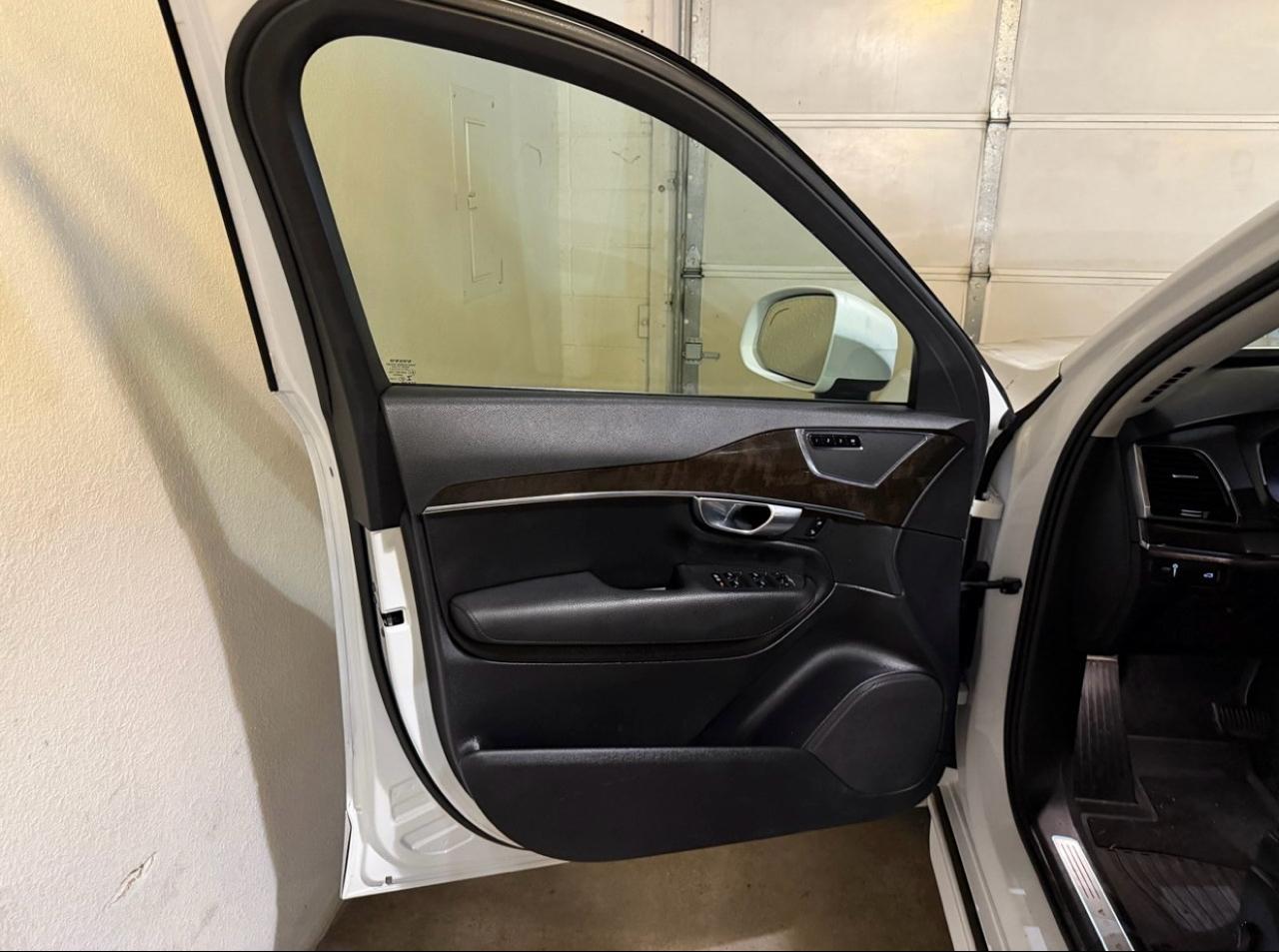 Volvo XC90 T6 Momentum AWD 2017
