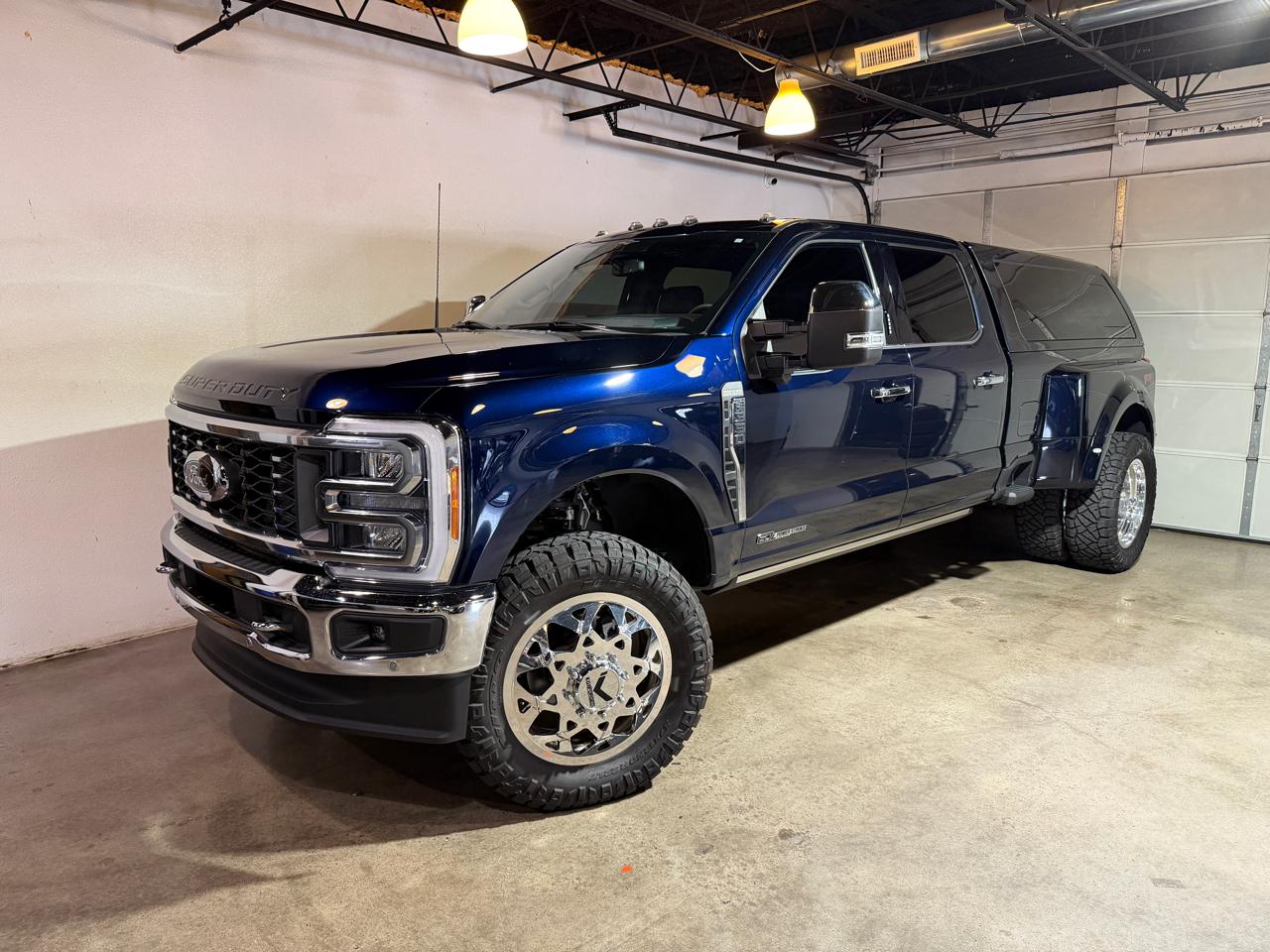 2023 Ford F-350 SD King Ranch Crew Cab Long Bed DRW 4WD