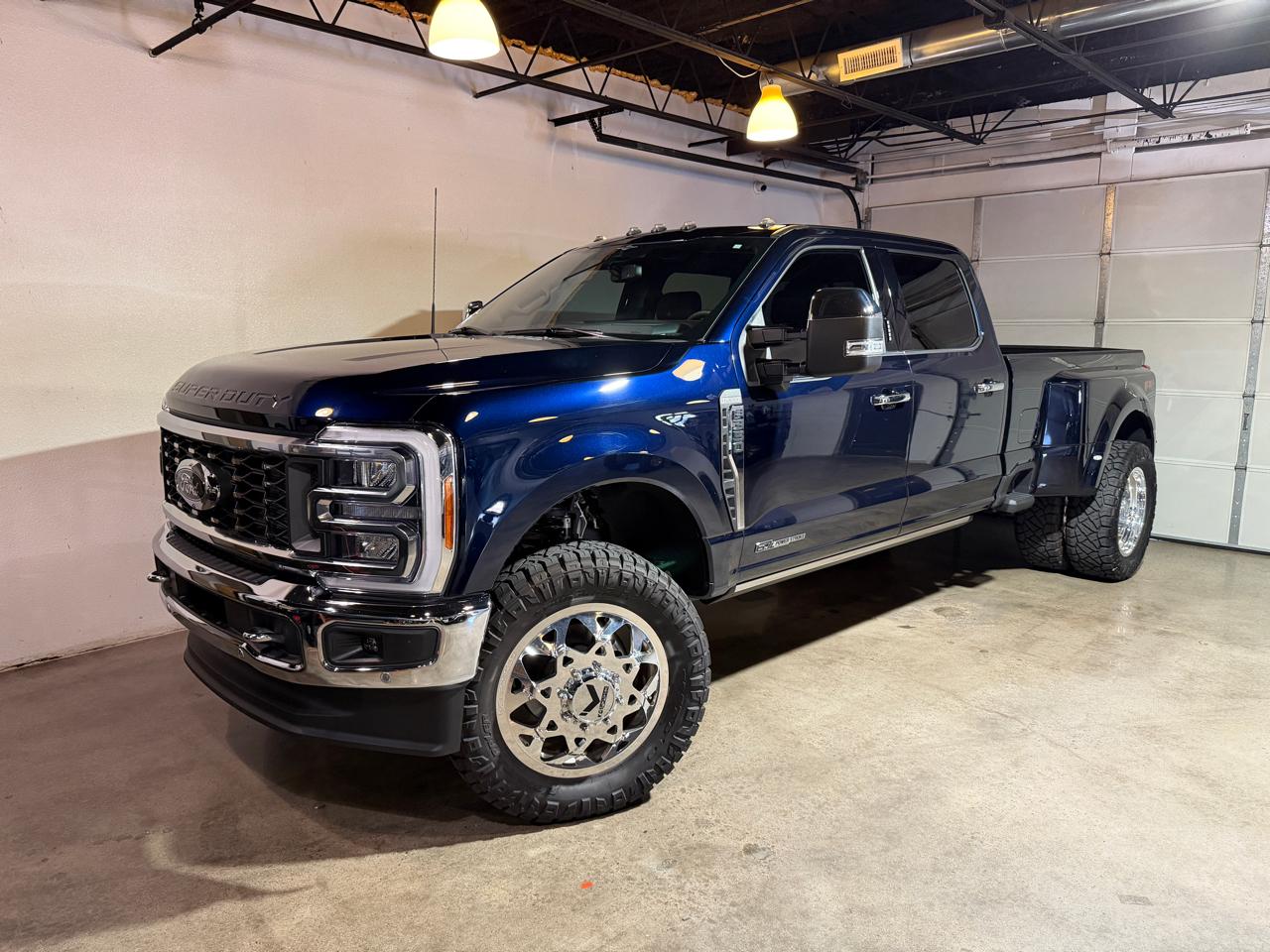 2023 Ford F-350 SD King Ranch Crew Cab Long Bed DRW 4WD