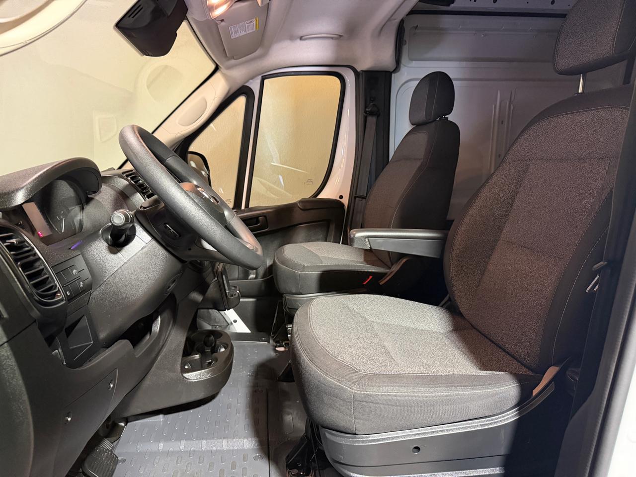 RAM Promaster  2025