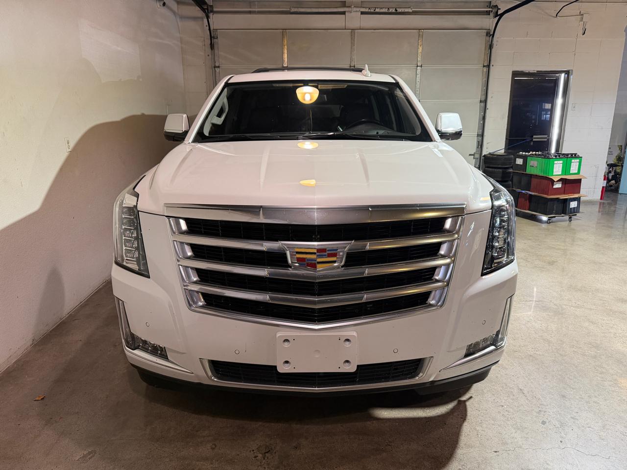 Cadillac Escalade ESV Luxury 4WD 2020