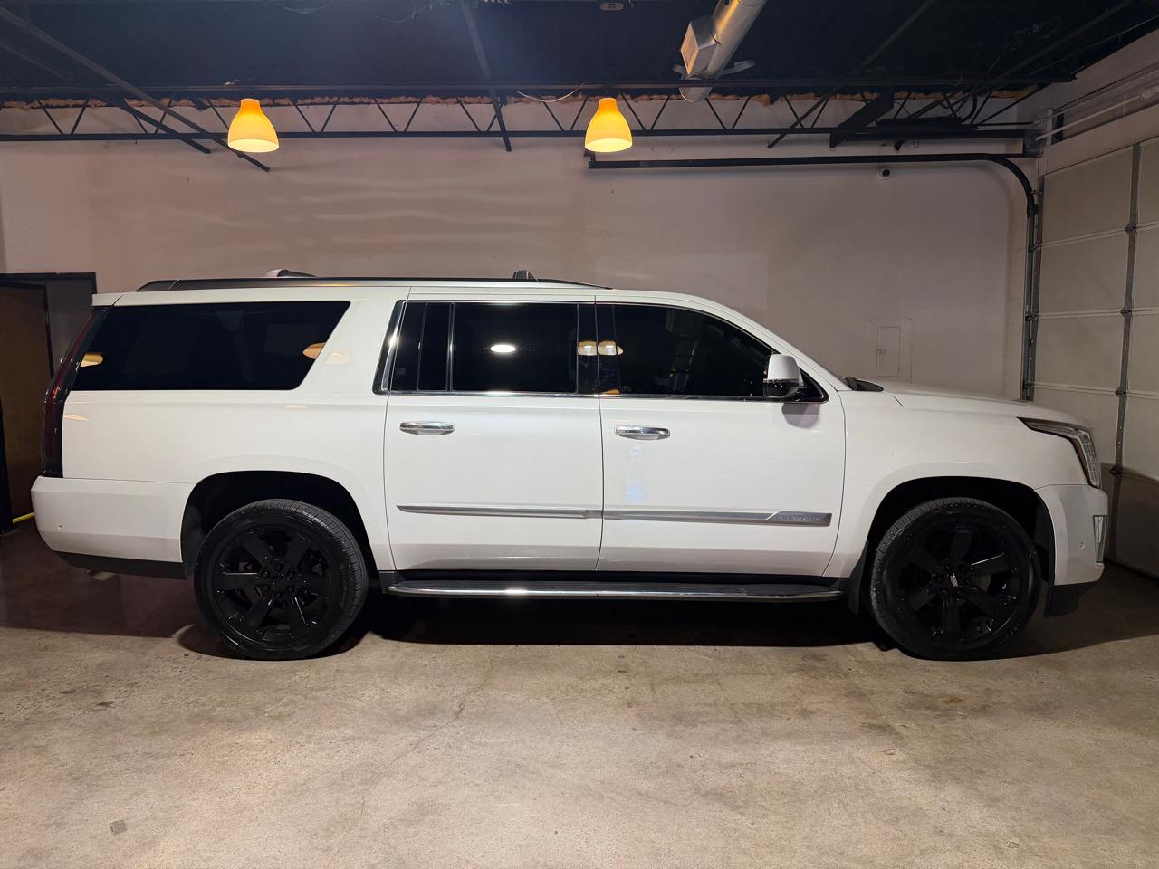 Cadillac Escalade ESV Luxury 4WD 2020