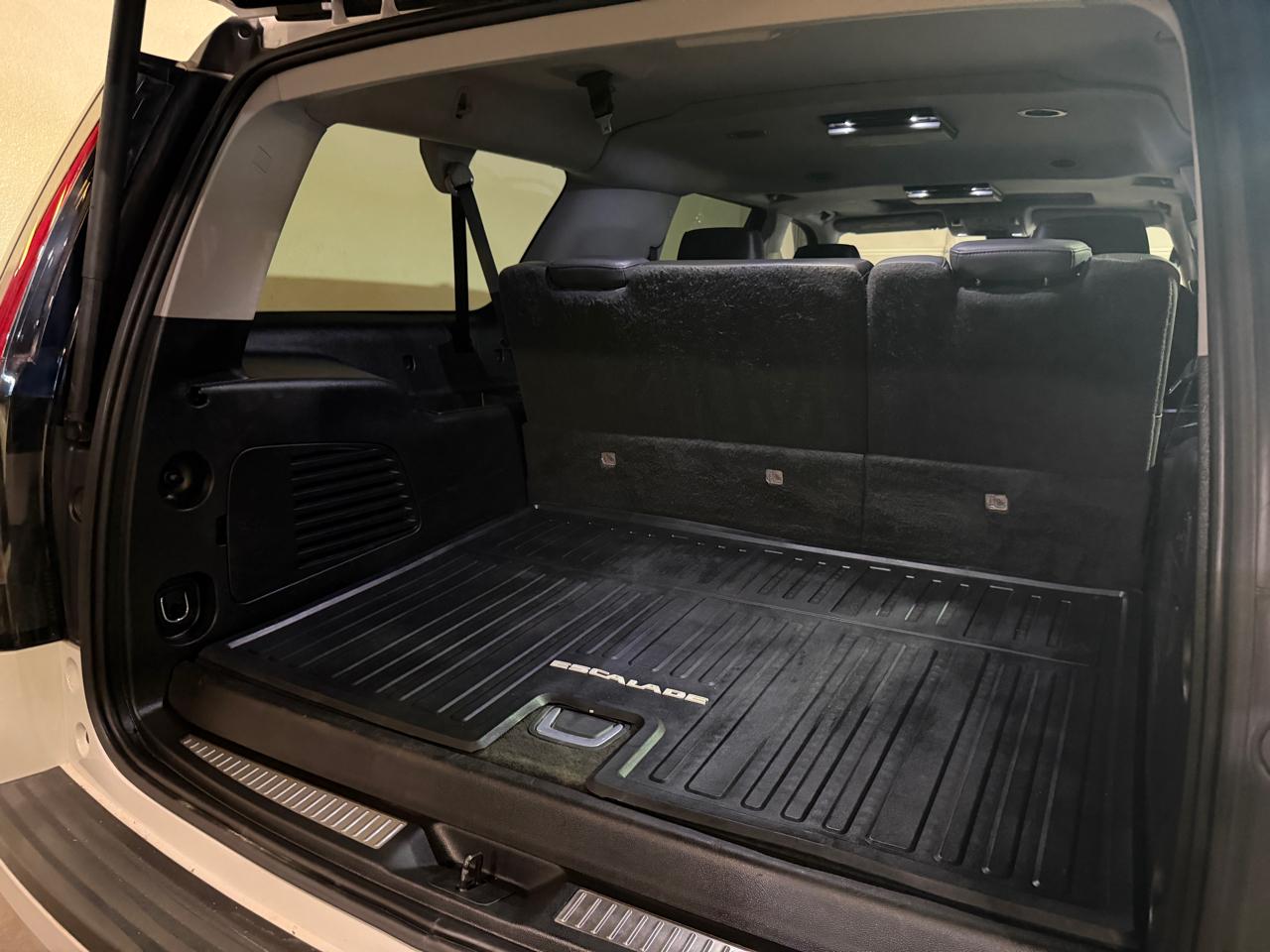 Cadillac Escalade ESV Luxury 4WD 2020