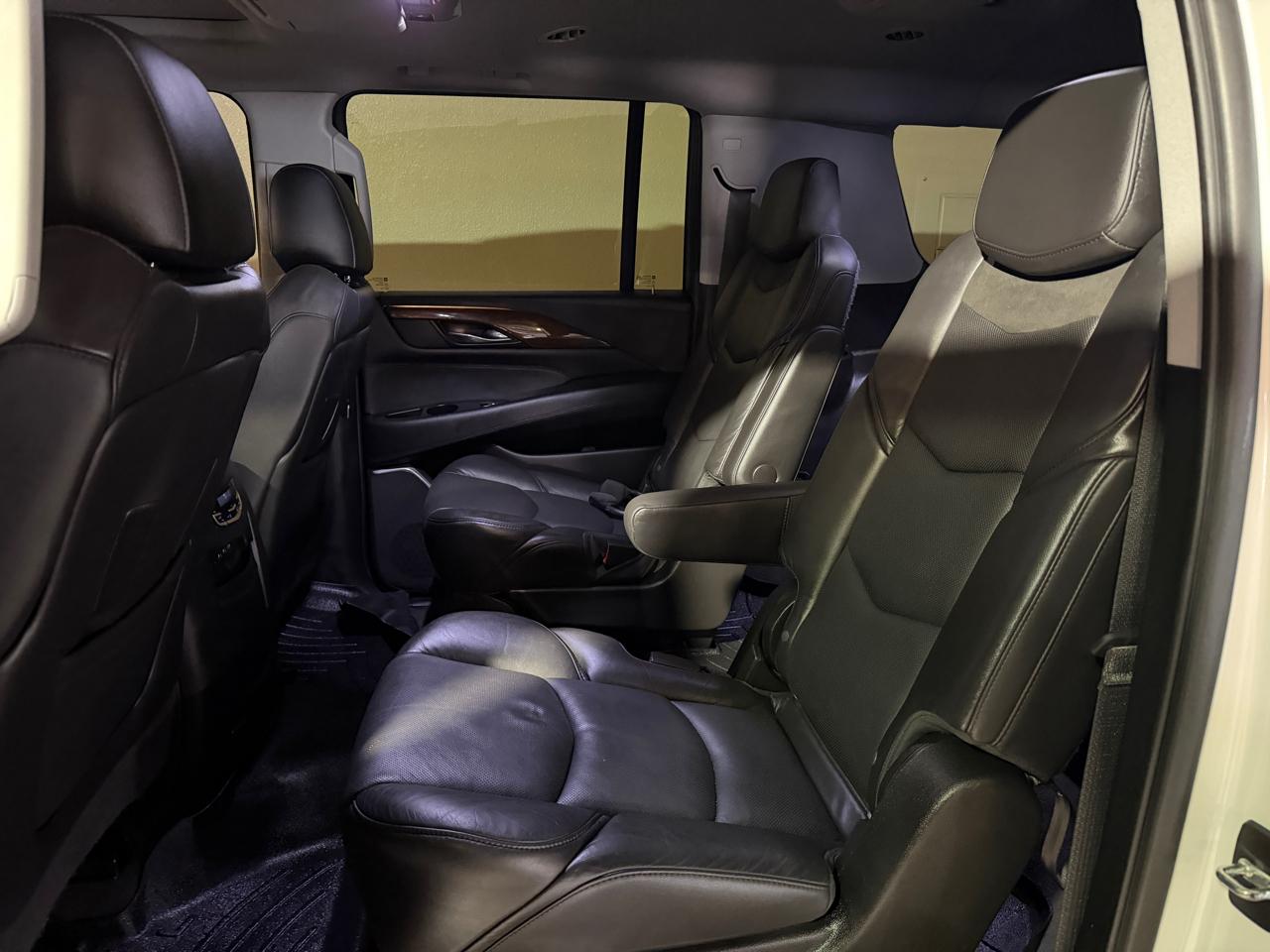 Cadillac Escalade ESV Luxury 4WD 2020