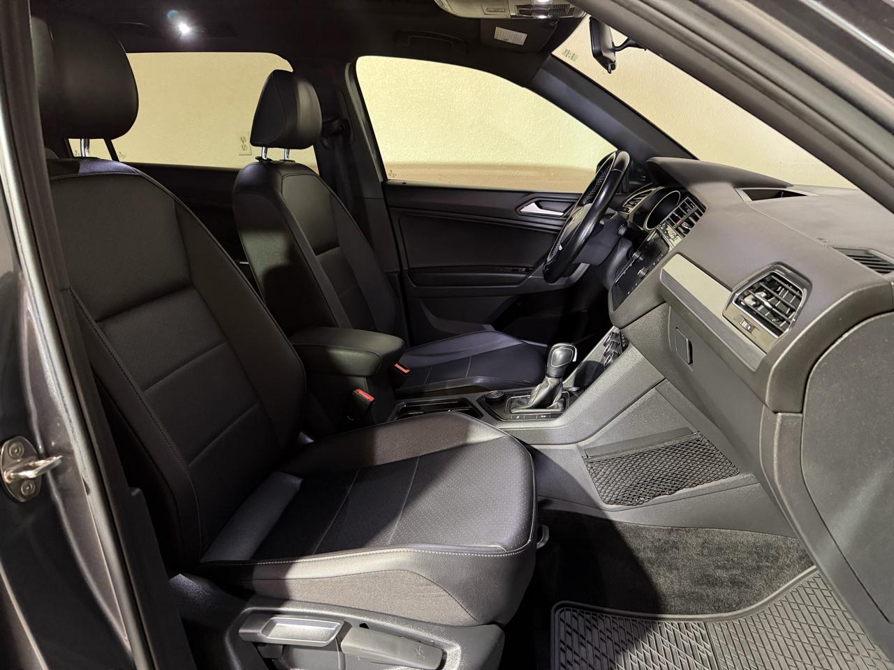 Volkswagen Tiguan SE R-Line Black 4D SUV 4Motion 2020