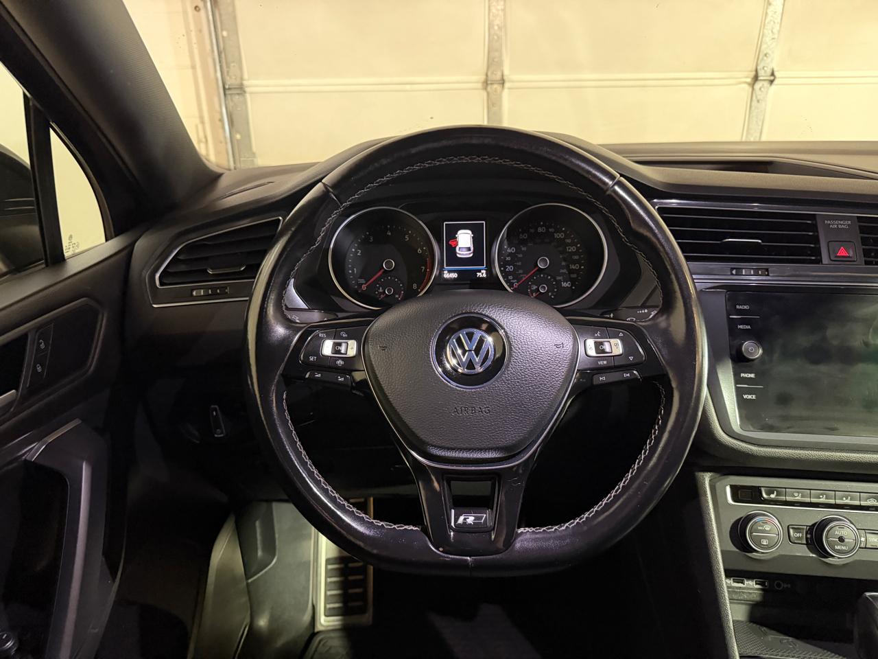 Volkswagen Tiguan SE R-Line Black 4D SUV 4Motion 2020