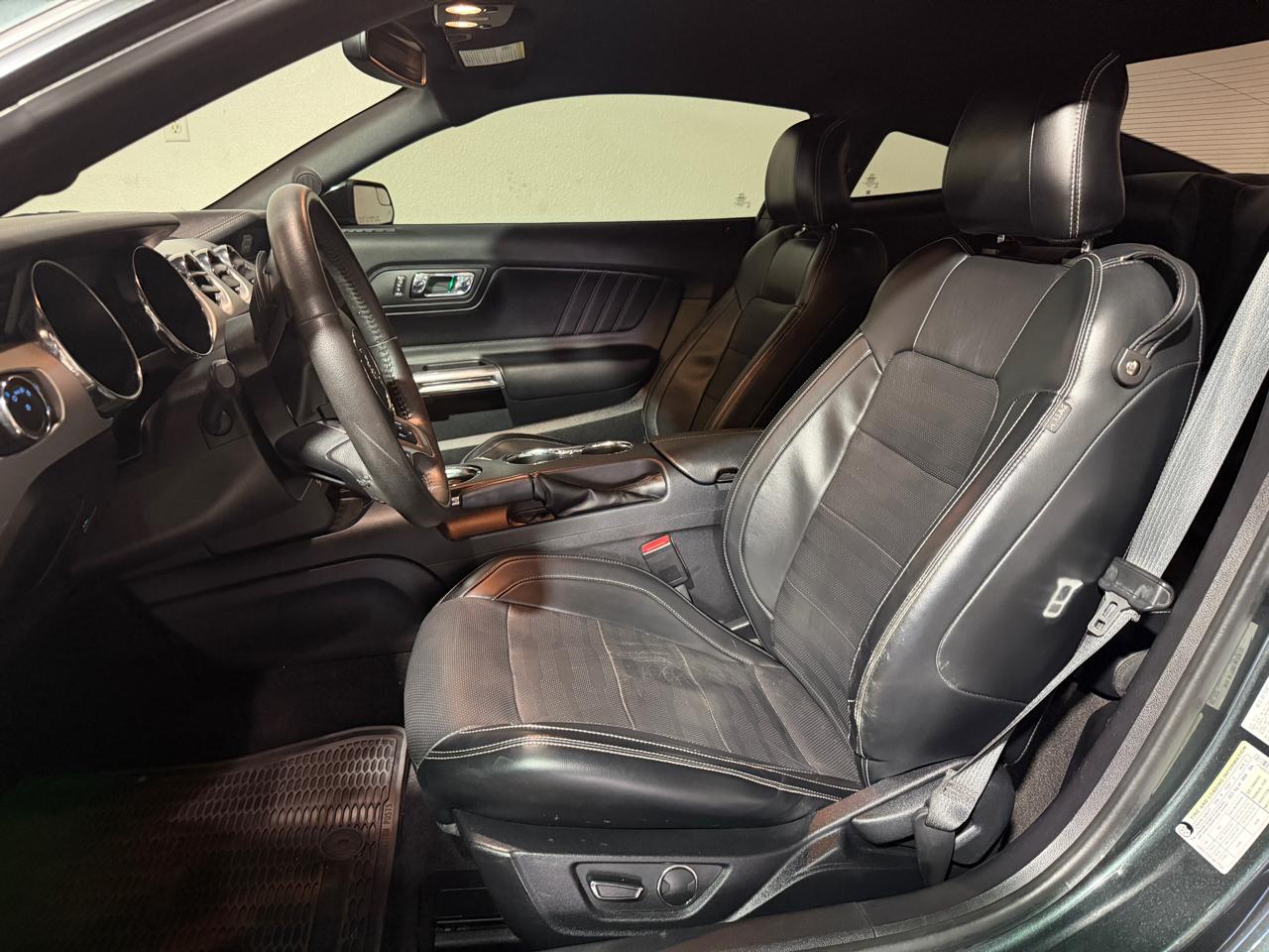 Ford Mustang EcoBoost Coupe 2015