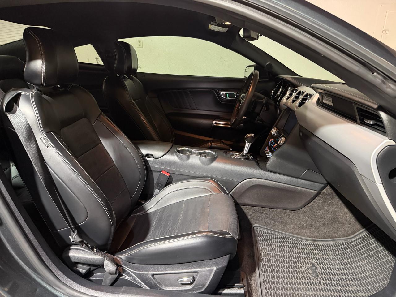 Ford Mustang EcoBoost Coupe 2015