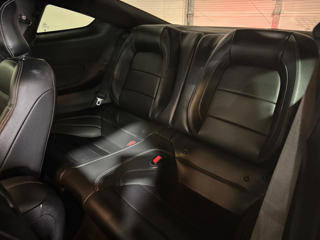 Ford Mustang EcoBoost Coupe 2015