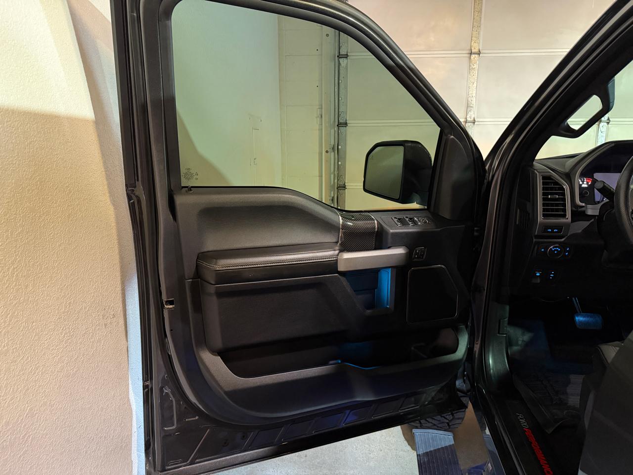 Ford F-150 Raptor SuperCrew 4WD 2019